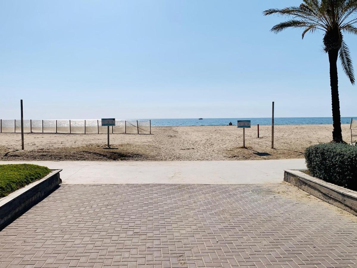 Book Ibiza Salou Apartment ภายนอก รูปภาพ